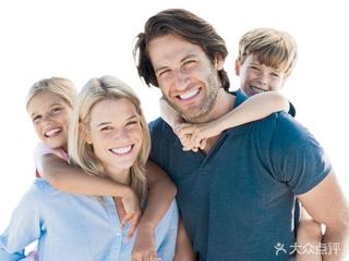 famaly.jpg